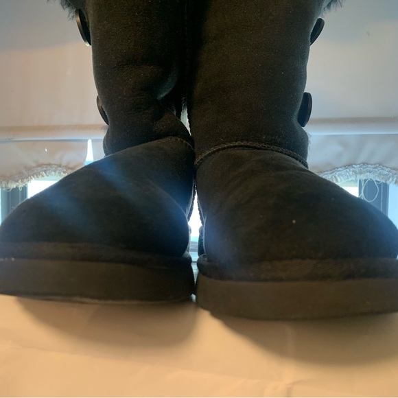 UGG Australia Bailey Button Triplet II Boots - Picture 4 of 11